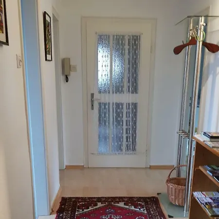 Moni Apartment *